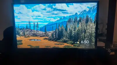 Amazing 32 inch Hisense TV with Google Chromecast included . Amazing picture and sound. Contact to b...