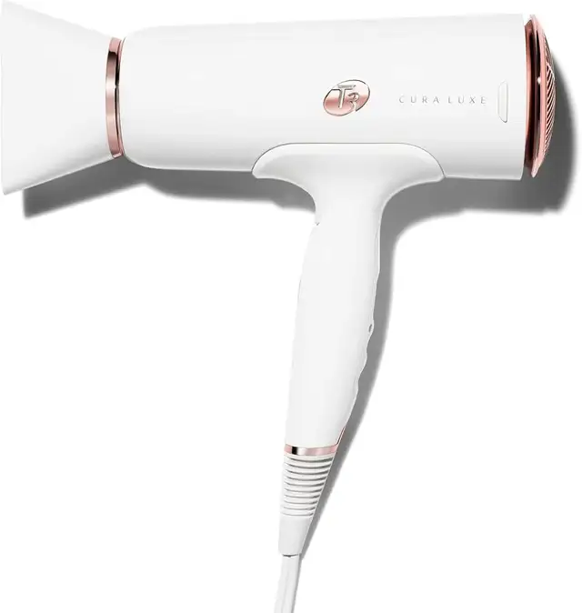 T3 hair dryer in Other in Markham / York Region - Image 9