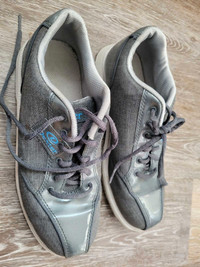 Ladies bowling shoes sz 8.5