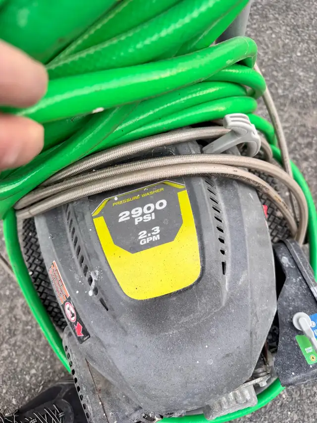 RYOBI 2,900 PSI 2.3 GPM Gas Pressure Washer in Power Tools in Ottawa - Image 5