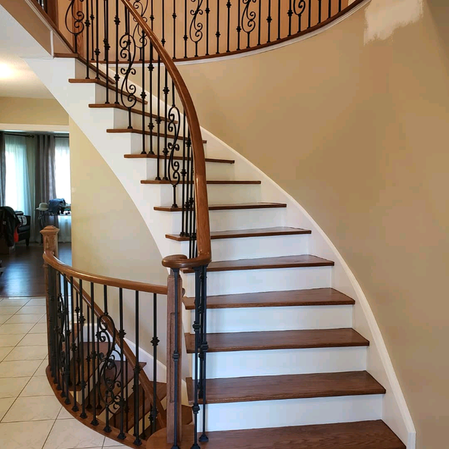 Hardwood, laminate Floor installation and refinishing in Flooring in Oshawa / Durham Region - Image 2