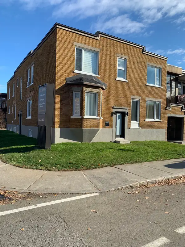 Chambre à louer pour travailleur , étudiant et retraité in Room Rentals & Roommates in Québec City - Image 12