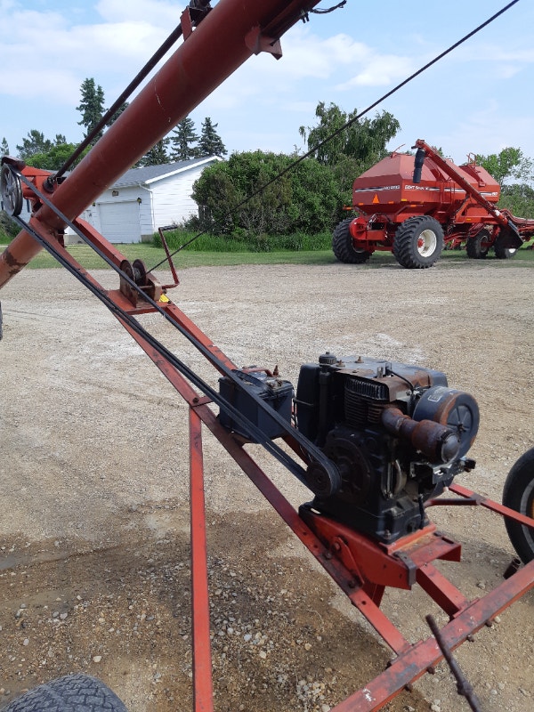 Sakundiak Grain Auger Farming Equipment Regina Kijiji