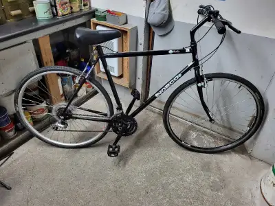 200$/chacun Plusieurs Velo hybride roues 700c , View more
