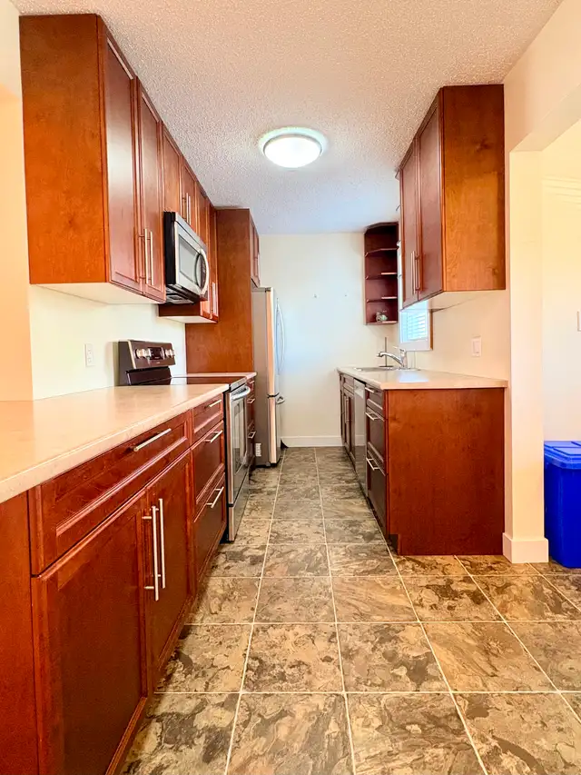 3 bed, 1 bath Furnished w/Utilties in Long Term Rentals in Kitimat - Image 4