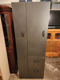 Well made Metal 2 Door 2 Drawer Cabinet 24in x 24in 67in Tall No