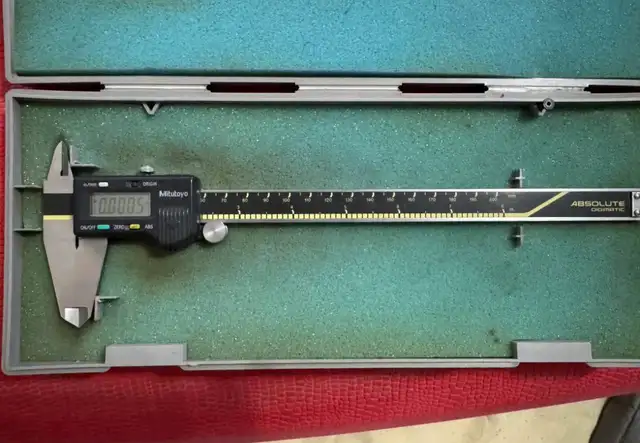 mitutoyo vernier calliper in Hand Tools in Calgary - Image 4