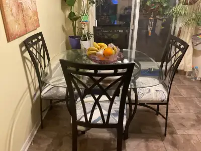 à vendre set de salle à manger, View more