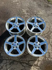 OEM corvette c6 polished wheels !