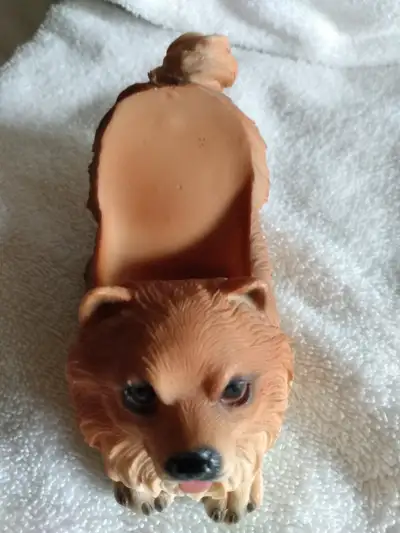 New Pomeranian phone holder. Makes a great gift idea for Pomeranian lovers.