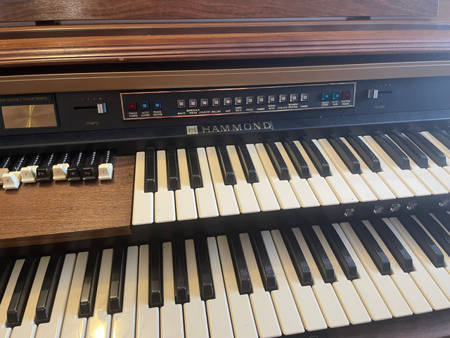 Hammond Organ  in Free Stuff in Pembroke - Image 3