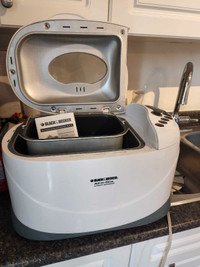 BREAD MAKER