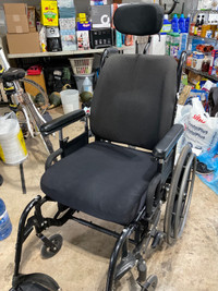 Deluxe heavy duty Wheelchair