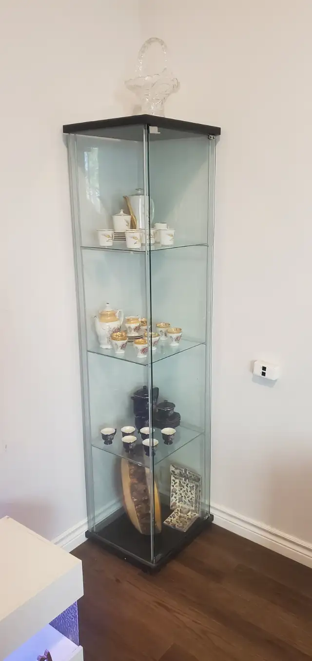 Glass Display Cabinet in Hutches & Display Cabinets in City of Toronto - Image 3
