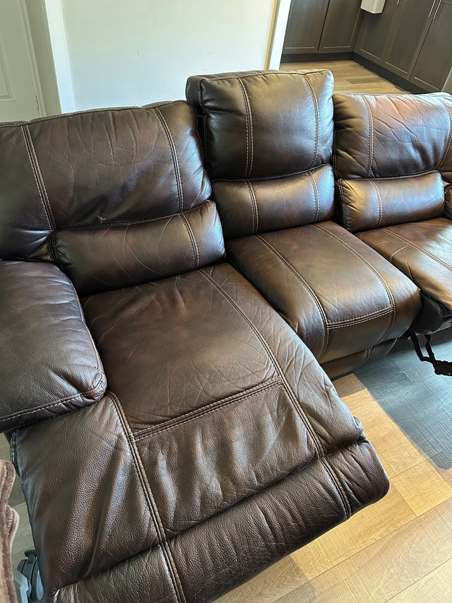 Upholstered Power Reclining Soda 93” in Couches & Futons in Markham / York Region - Image 4