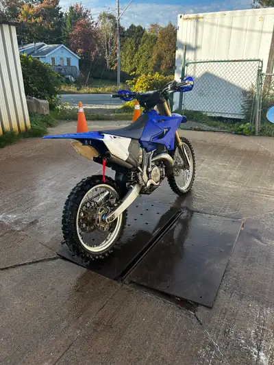 I got here a 2015 Yz 250 with papers I’m trying to sell it’s got loads of stuff on it message for pa...