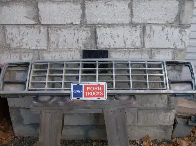 1980 TO 1986 FORD econoline VAN COMPLETE OEM FRONT PLASTIC GRILL , THIS GRILL HAS BEEN IN MY SHOP FO...