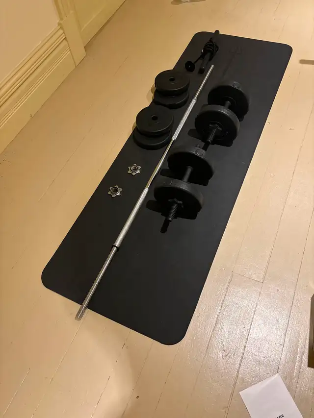 Soozier Adjustable Dumbbell Set 18kg weight plus solid bar628632704586261210