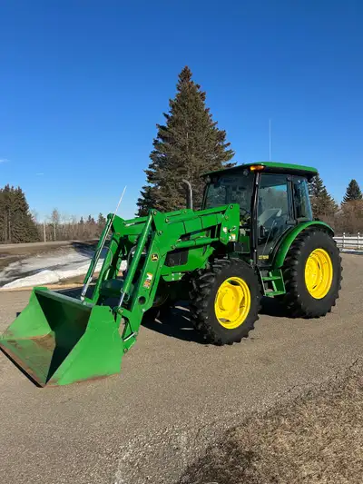 Selling my 2016 John Deere 5075 tractor with only 1550 hours. It's in excellent condition. 4 wheel d...