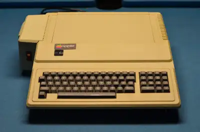 VINTAGE APPLE II CLONE COMPUTER WORKING, View more