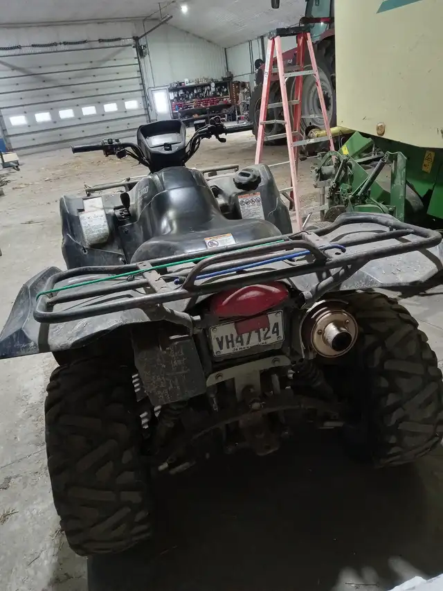 VTT  SUZUKI 700 2007 in ATVs in Drummondville - Image 3