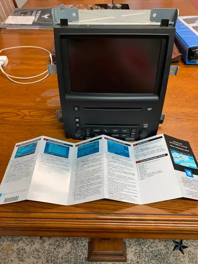 2007-2010 GM CADILLAC ESCALADE NAVIGATION CD DVD GPS RECEIVER RADIO PRE-OWNED PROGRAMMING REQUIRED A...