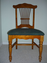 wooden antique King George Chair : Exc Condition:Clean:SmokeFree