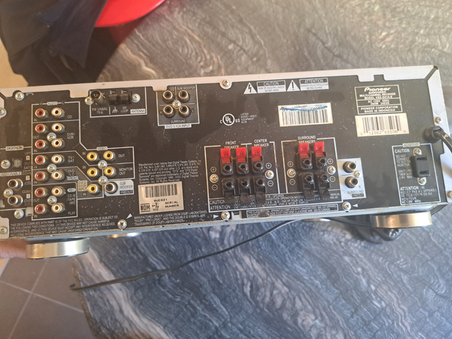 Pioneer Stereo Receiver  VSX D414  Sub Woofer  Speakers Remote in General Electronics in City of Toronto - Image 8