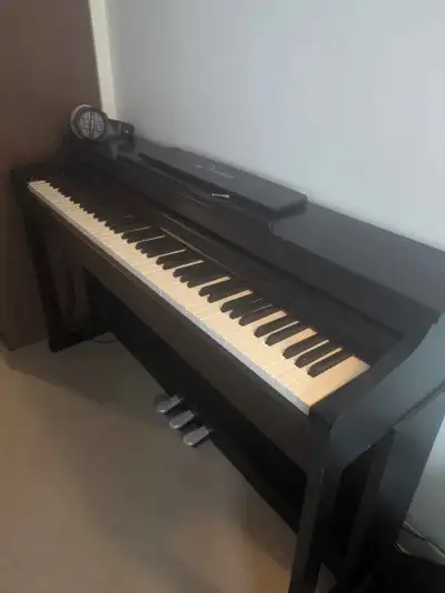 Piano numérique Donner DDP-100 – Très bon état (meuble abîmé), View more