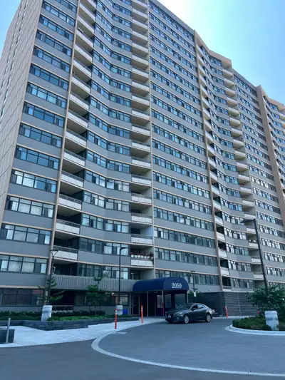FULLY FURNISHED SOUTH-FACING ROOM FOR RENT – SCARBOROUGH Location: Warden Ave & Finch Ave East TTC F...
