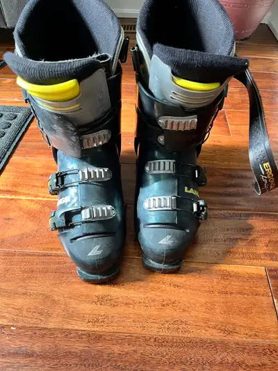 ski boots , View more