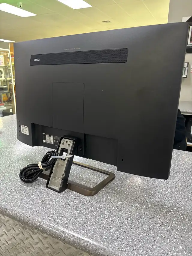 BenQ 27” LCD Gaming Monitor EX2780Q-T in Monitors in Oshawa / Durham Region - Image 5