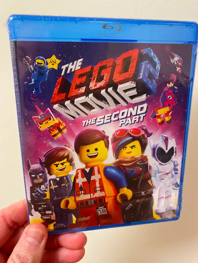 Blu-ray ( BRAND NEW & SEALED ) The Lego Movie #2 ( DISCOUNTED PRICE! )