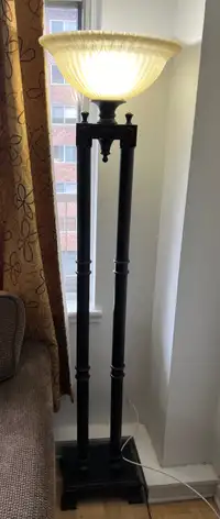 Floor lamp