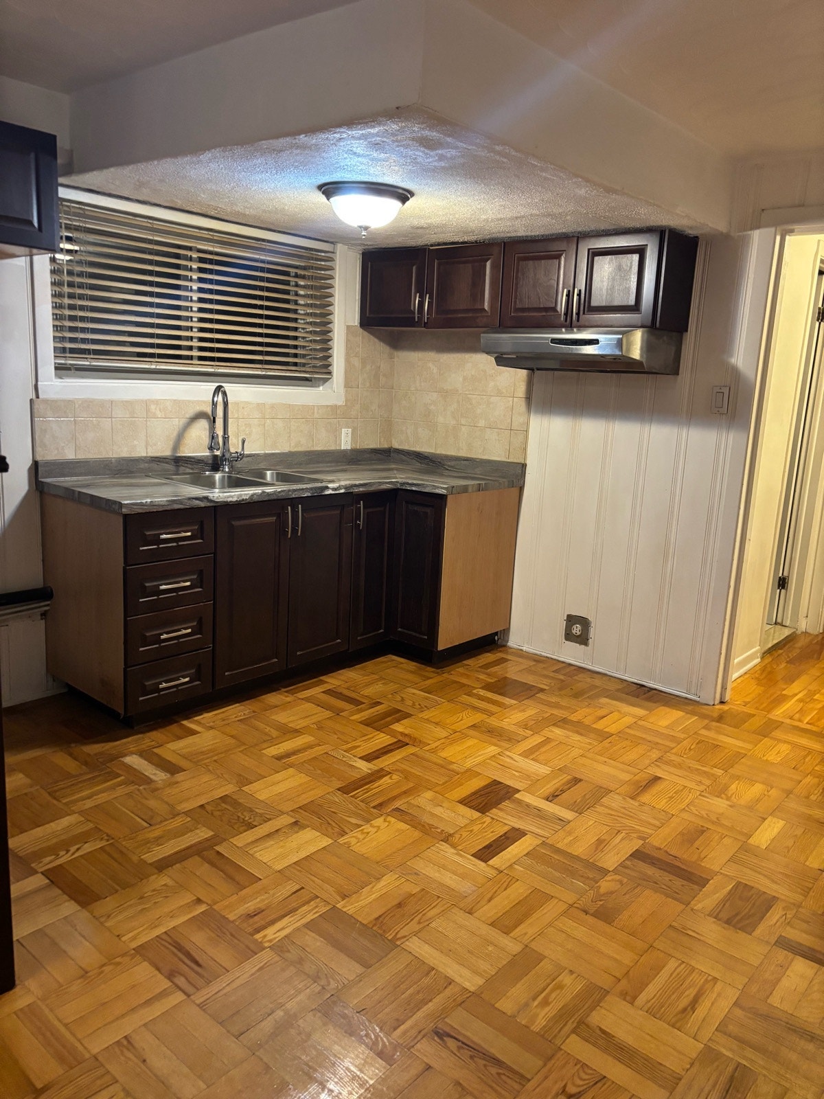12e Avenue — photo 3