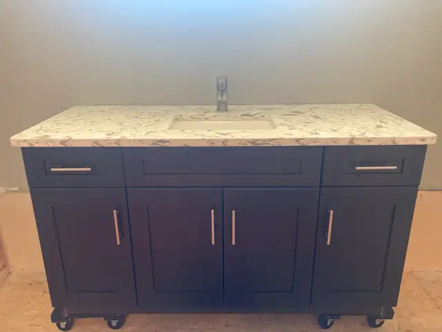 Bathroom Vanity in Cabinets & Countertops in Medicine Hat - Image 2