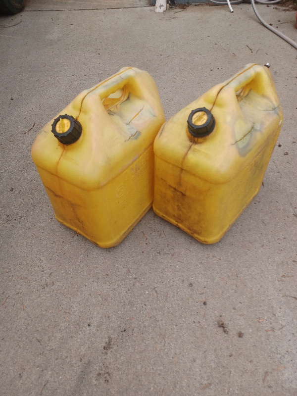 diesel jerry can in Other in Mission