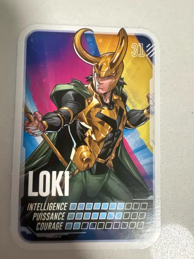 Carte Marvel Loki in Toys & Games in City of Montréal - Image 2