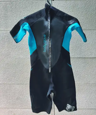 Body Glove --- women's Wet Suit --- size 9/10 --- FANTASTIC DEAL, View more