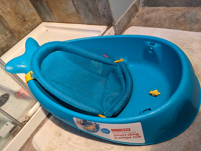 Bain de bébé  dans Bain, table à langer  à Ville de Montréal