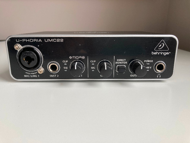 Behringer UMC22 USB Audio Interface in Pro Audio & Recording Equipment in Ottawa