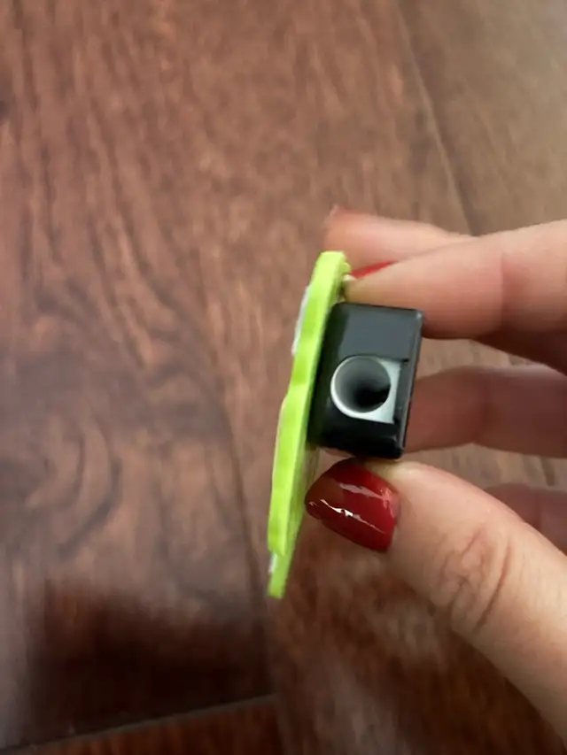 Pencil sharpener 64739290176385122