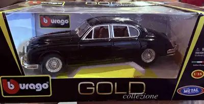 Burago 1:18 Scale 1959 Jaguar Mark II , View more
