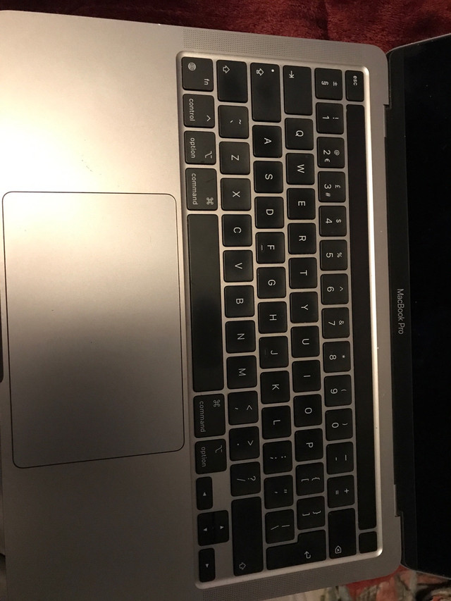 2020 MacBook Pro M1 512Gb  in Laptops in Oakville / Halton Region - Image 4