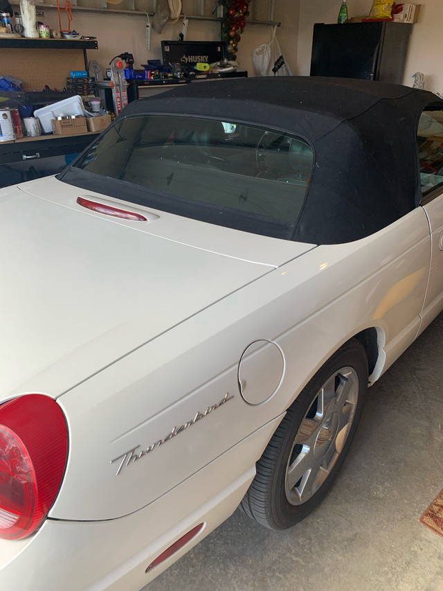 Ford Thunderbird 2003 décapotable blanche en parfait etat dans Autos et camions  à Laval/Rive Nord - Image 3