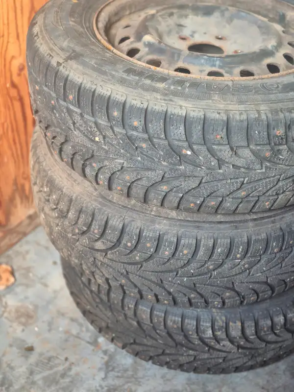 Tires size 215 70R 16 dans Pneus et jantes dans Saint-Jean de Terre-Neuve - Image 3