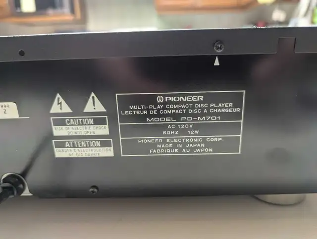 Pioneer PD-M701 Multidisc CD Player in Stereo Systems & Home Theatre in Strathcona County - Image 7