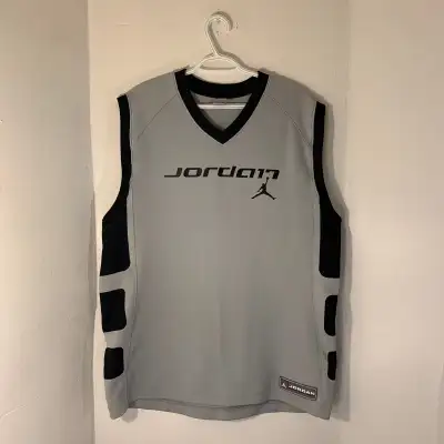 Vintage Y2K Jordan 23 Grey Sleeveless Jersey Mens Size Large, View more