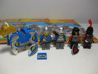 Lego King's Castle manuals, minifigures and horse, View more