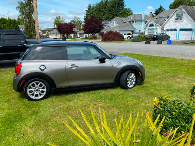 Mini Cooper S type. 2017 in Cars & Trucks in Delta/Surrey/Langley - Image 2